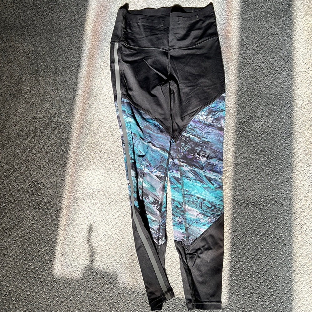 Lululemon reflective leggings